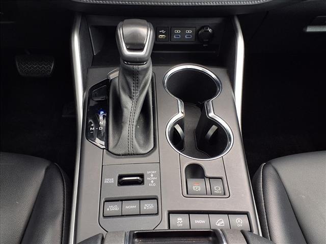 used 2022 Toyota Highlander car, priced at $39,950