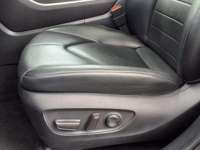 used 2022 Toyota Highlander car, priced at $39,950