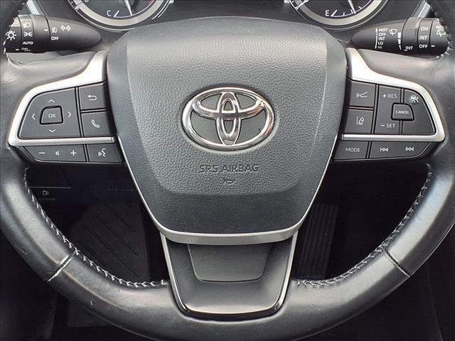 used 2022 Toyota Highlander car, priced at $39,950