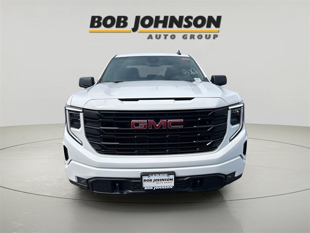 new 2025 GMC Sierra 1500 car, priced at $54,032