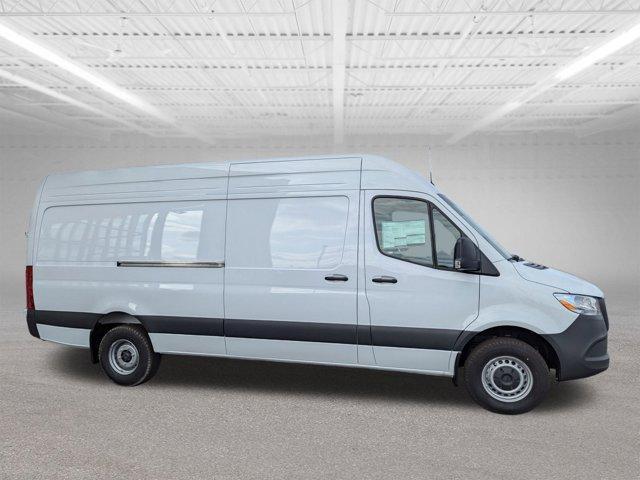 new 2025 Mercedes-Benz Sprinter 3500 car, priced at $70,334