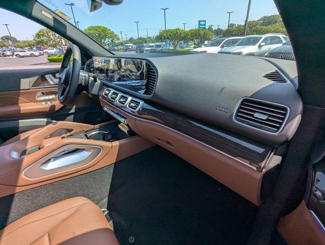 new 2025 Mercedes-Benz GLE 450 car, priced at $78,135