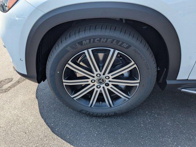 new 2025 Mercedes-Benz GLE 450 car, priced at $78,135