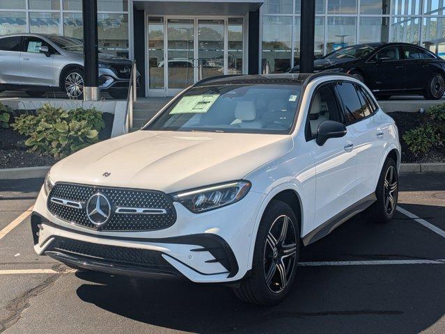 new 2025 Mercedes-Benz GLC 300 car, priced at $64,495