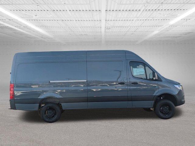 new 2024 Mercedes-Benz Sprinter 2500 car, priced at $77,154