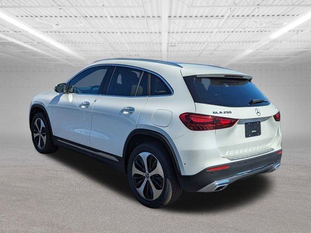 new 2024 Mercedes-Benz GLA 250 car, priced at $50,090