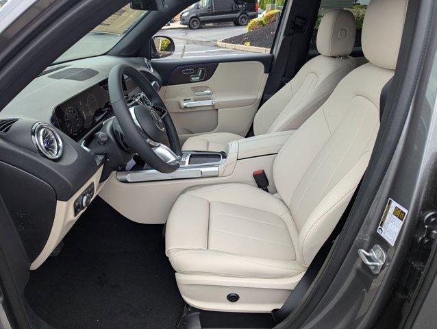 new 2025 Mercedes-Benz GLB 250 car, priced at $53,740