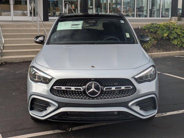 new 2025 Mercedes-Benz GLA 250 car, priced at $52,980