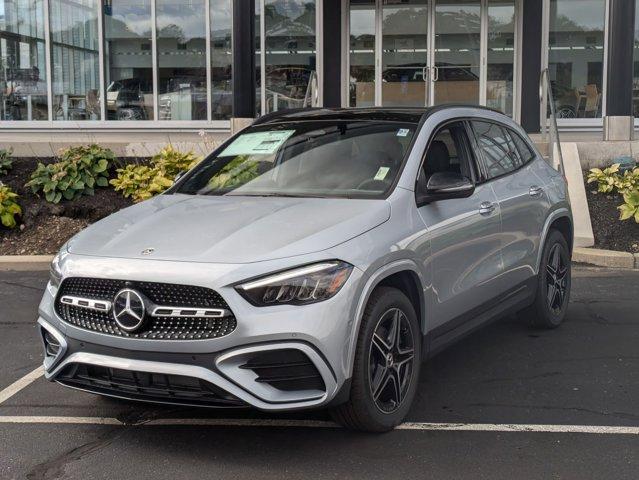 new 2025 Mercedes-Benz GLA 250 car, priced at $52,980