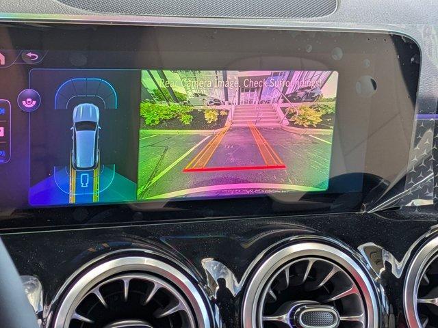 new 2025 Mercedes-Benz GLB 250 car, priced at $49,595