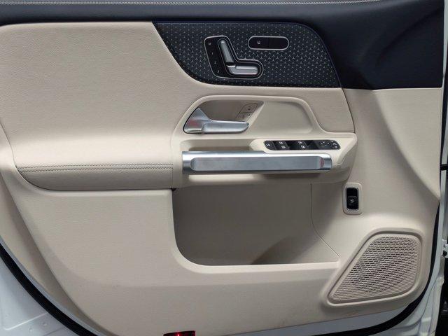 new 2025 Mercedes-Benz GLB 250 car, priced at $49,595