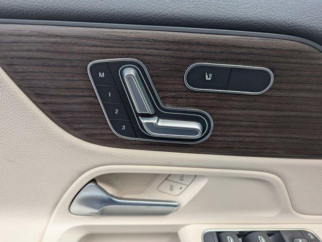 new 2025 Mercedes-Benz GLA 250 car, priced at $51,240
