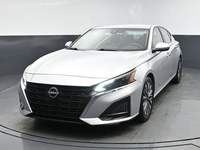 used 2023 Nissan Altima car, priced at $15,252