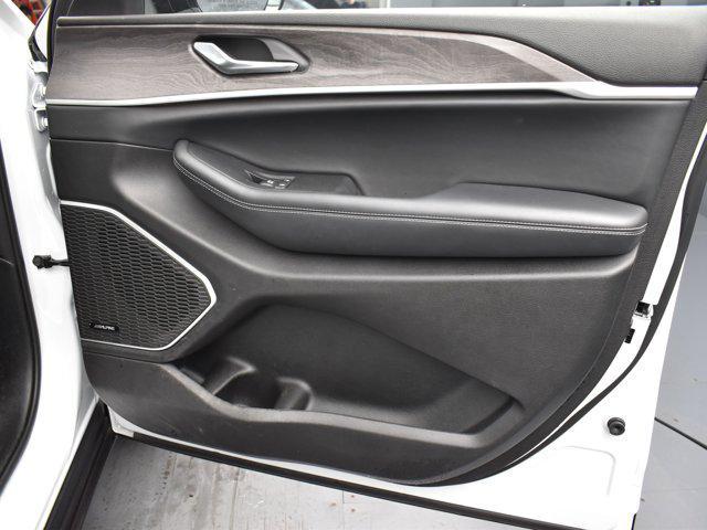 used 2022 Jeep Grand Cherokee car, priced at $26,995