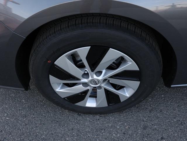 new 2025 Nissan Altima car, priced at $25,695