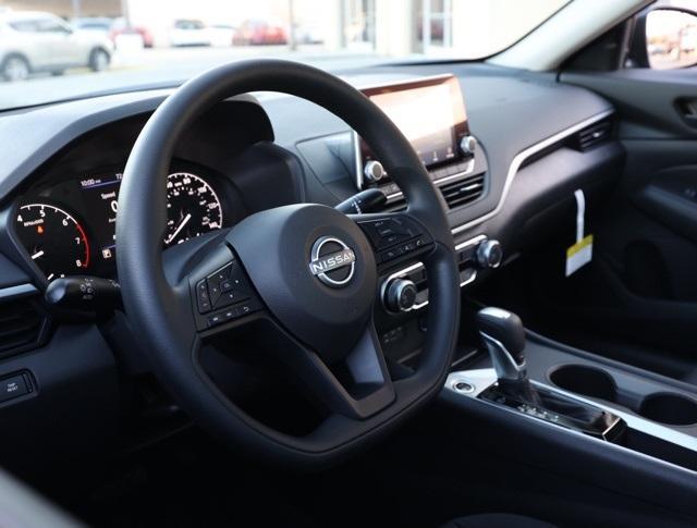 new 2025 Nissan Altima car, priced at $25,695