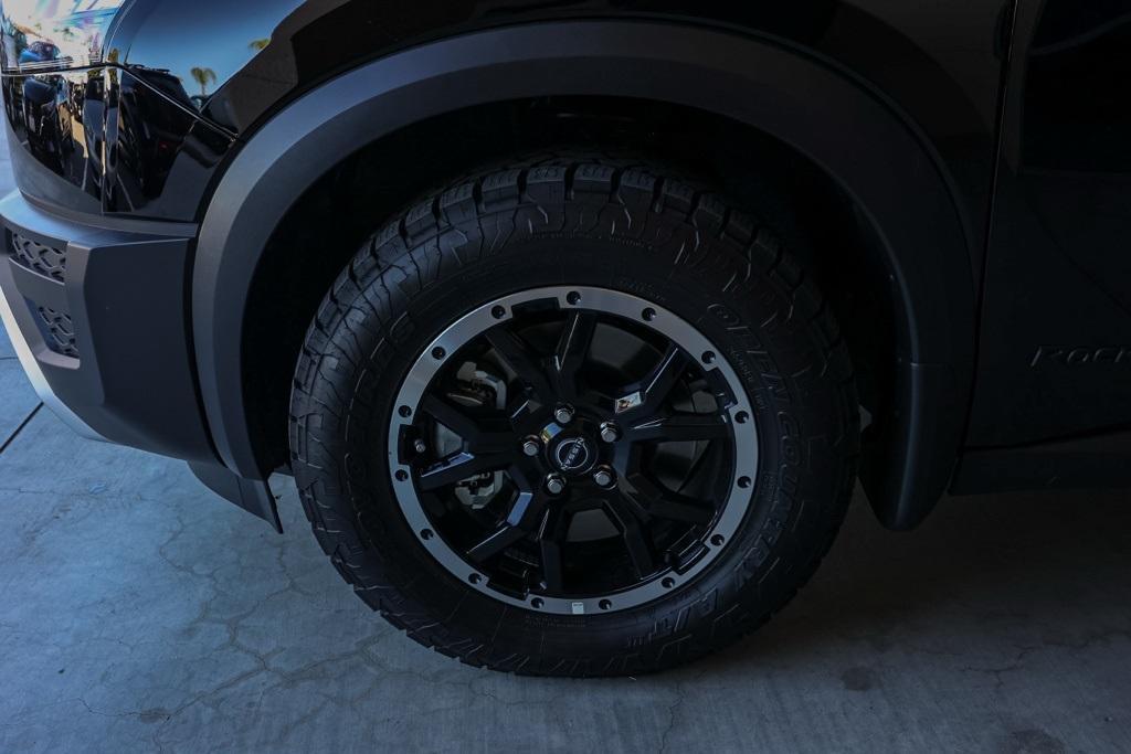 new 2025 Nissan Pathfinder car, priced at $37,878