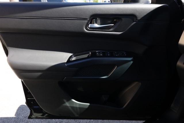 new 2025 Nissan Pathfinder car, priced at $36,306