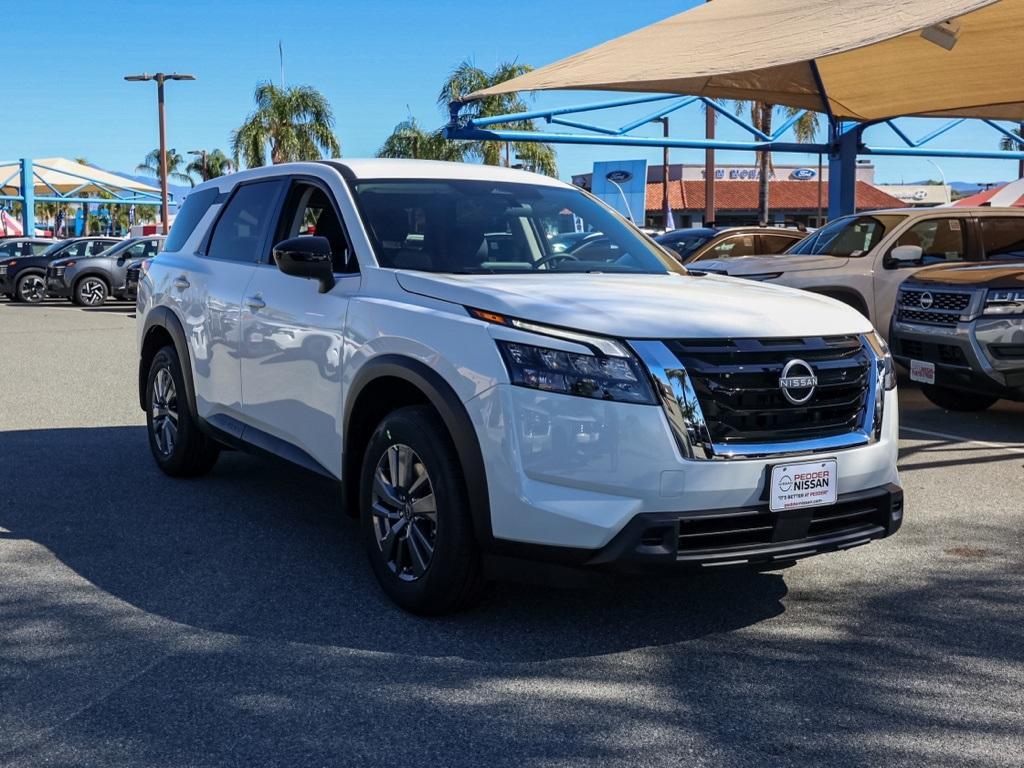 new 2025 Nissan Pathfinder car, priced at $30,177