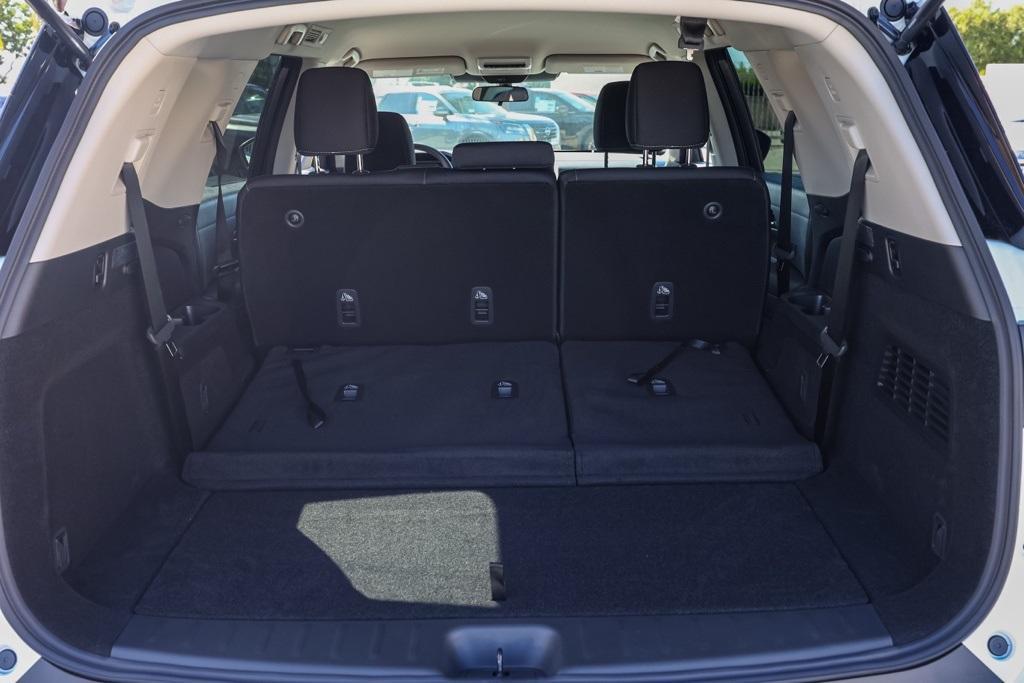 new 2025 Nissan Pathfinder car, priced at $30,177