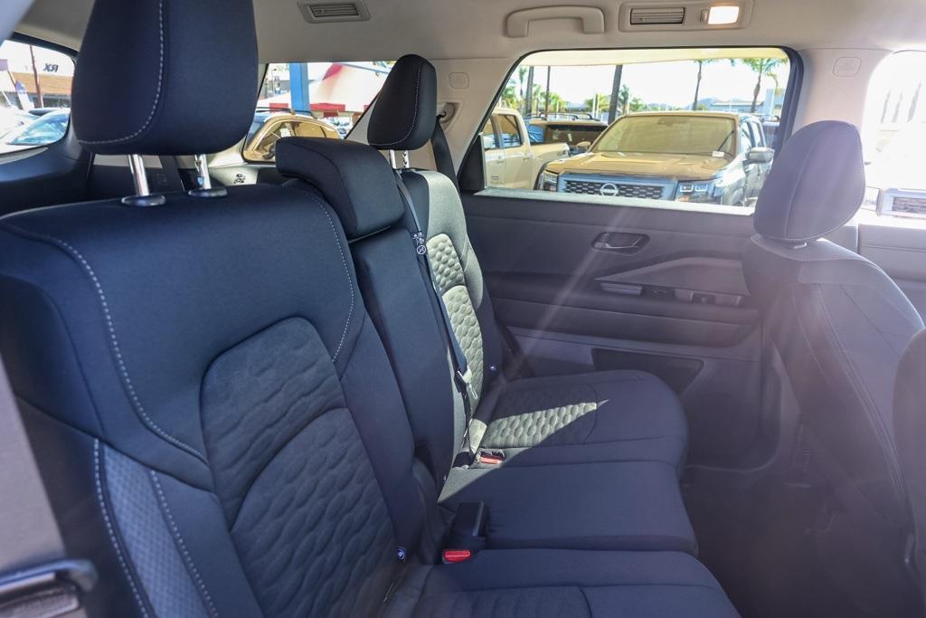 new 2025 Nissan Pathfinder car, priced at $30,177