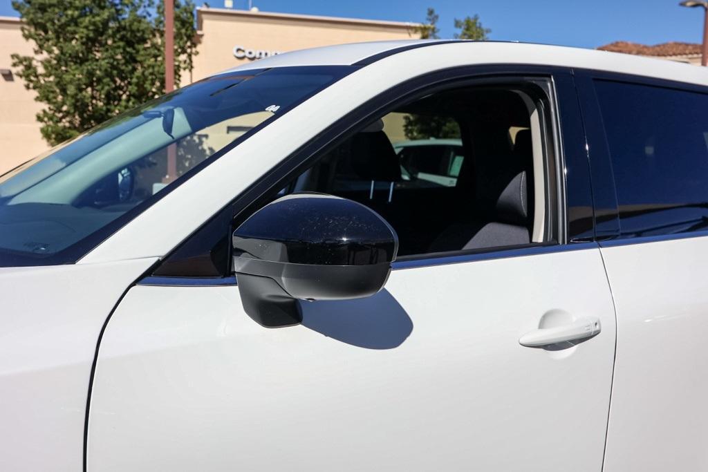 new 2025 Nissan Pathfinder car, priced at $30,177