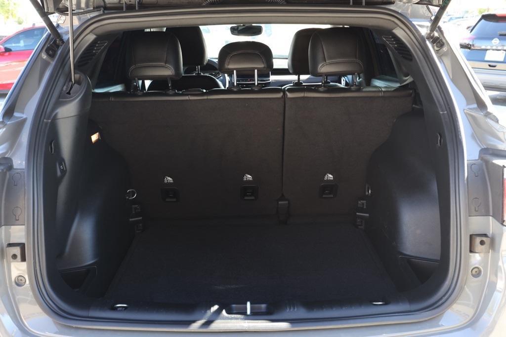 used 2023 Jeep Compass car, priced at $22,395