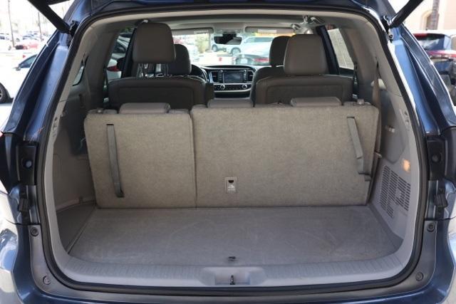 used 2018 Toyota Highlander car, priced at $21,695