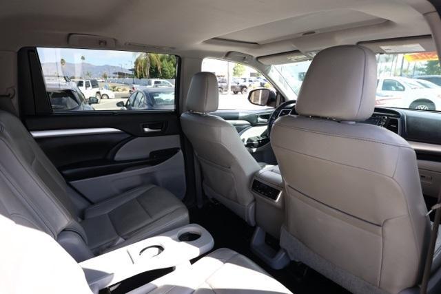 used 2018 Toyota Highlander car, priced at $21,695