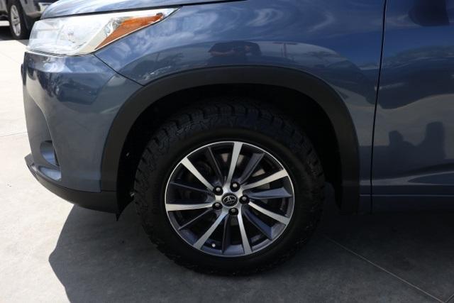 used 2018 Toyota Highlander car, priced at $21,695