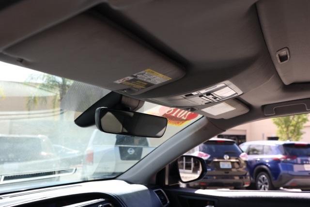 used 2018 Toyota Highlander car, priced at $21,695