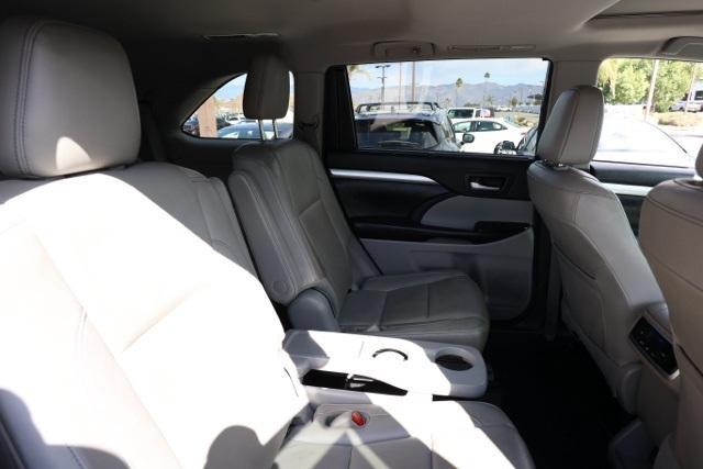 used 2018 Toyota Highlander car, priced at $21,695