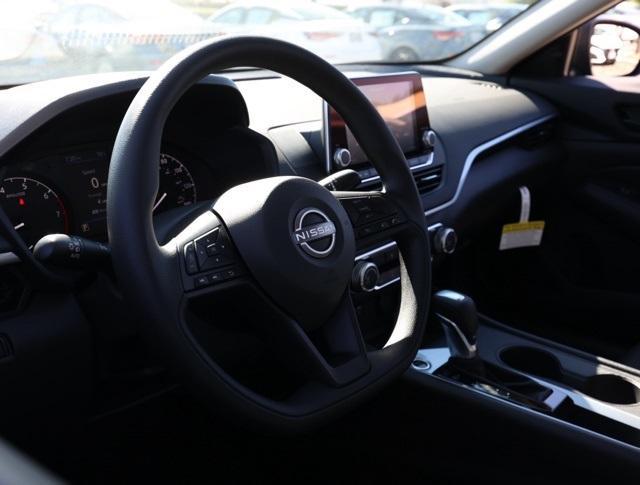 new 2025 Nissan Altima car, priced at $25,995