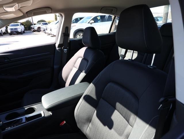 new 2025 Nissan Altima car, priced at $25,995