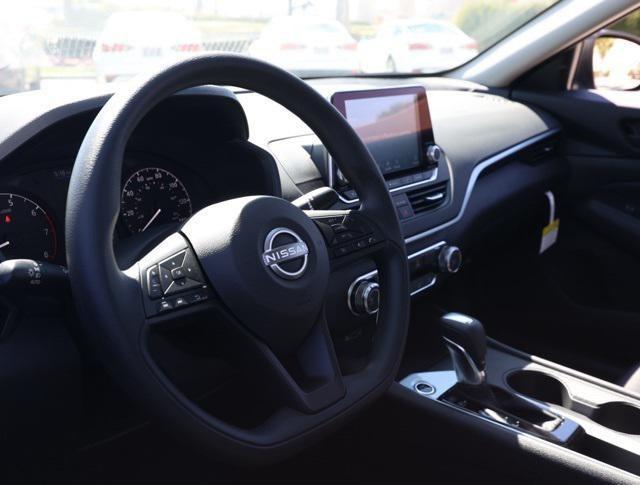 new 2025 Nissan Altima car, priced at $25,678
