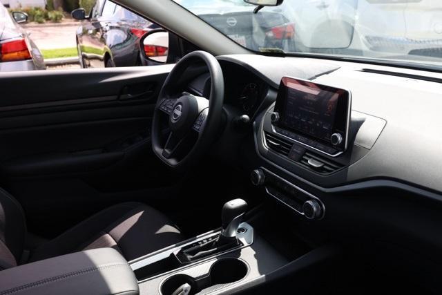 new 2025 Nissan Altima car, priced at $26,287