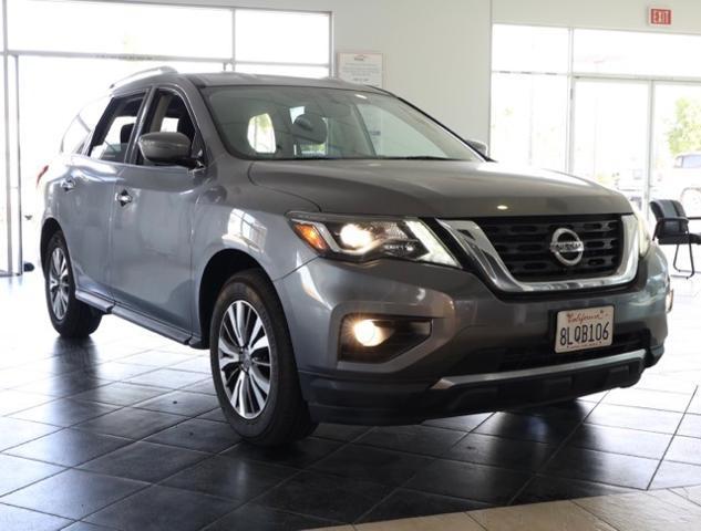 used 2020 Nissan Pathfinder car, priced at $23,498