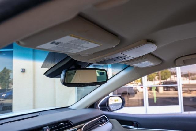 used 2018 Toyota Camry Hybrid car, priced at $21,595