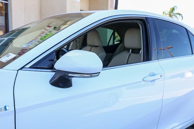 used 2018 Toyota Camry Hybrid car, priced at $21,595