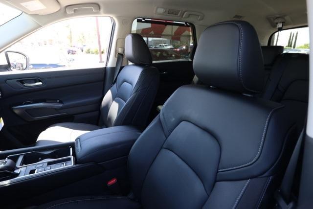 new 2025 Nissan Pathfinder car, priced at $37,151