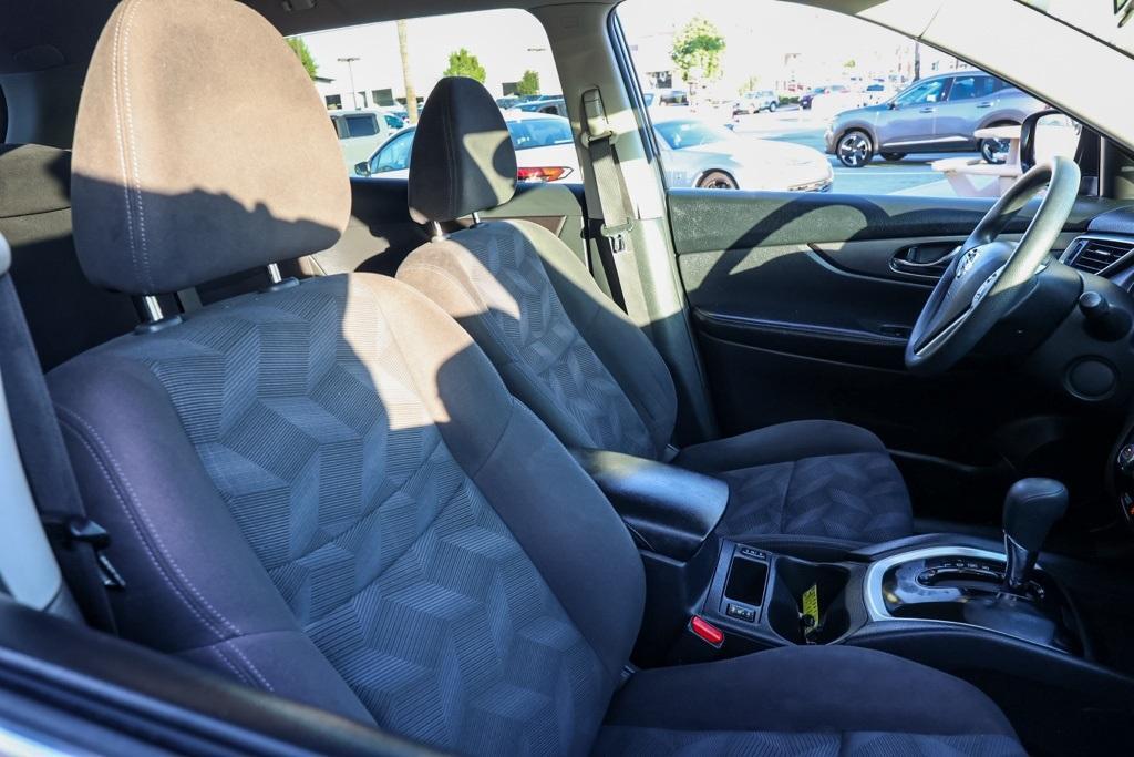 used 2015 Nissan Rogue car, priced at $10,995