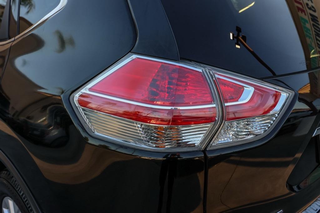 used 2015 Nissan Rogue car, priced at $10,995