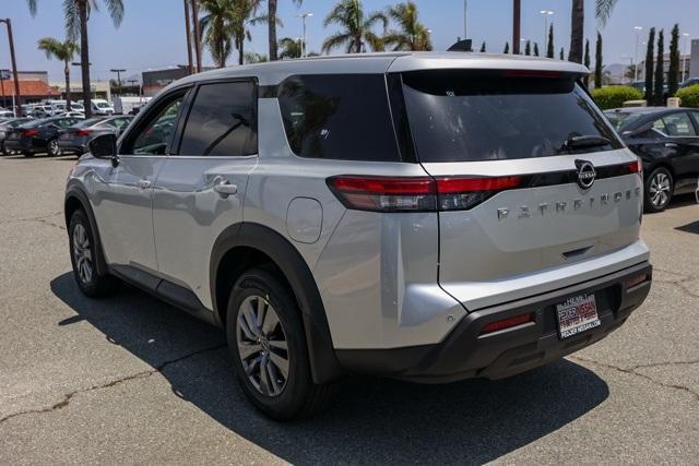 new 2025 Nissan Pathfinder car, priced at $29,921