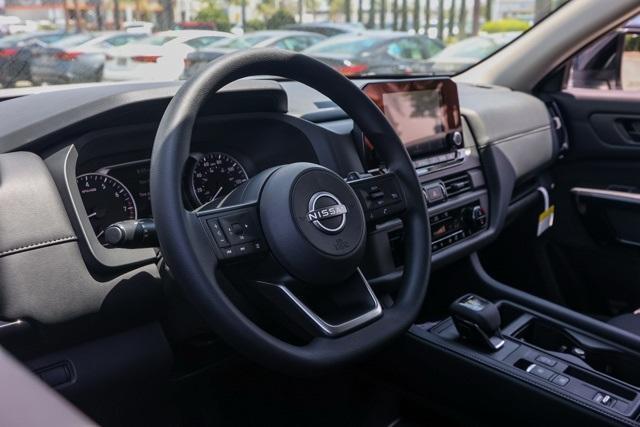 new 2025 Nissan Pathfinder car, priced at $29,921