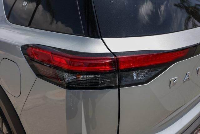 new 2025 Nissan Pathfinder car, priced at $29,921