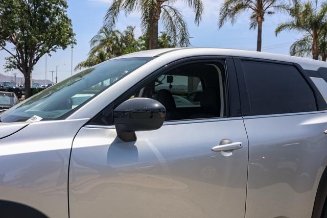 new 2025 Nissan Pathfinder car, priced at $29,921