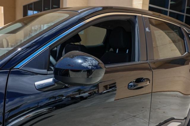 new 2025 Nissan Kicks car, priced at $23,004
