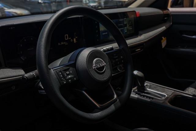 new 2025 Nissan Kicks car, priced at $23,004