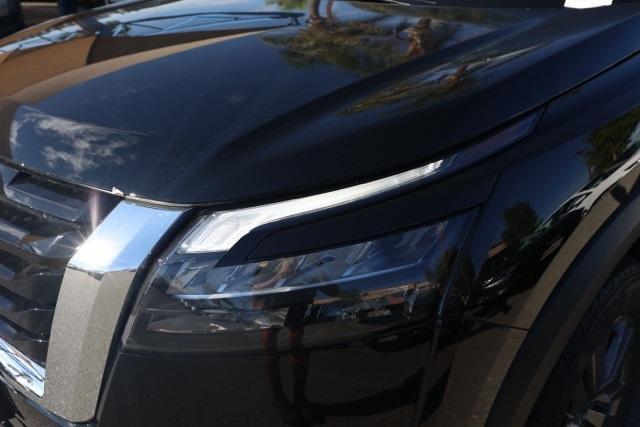 new 2025 Nissan Pathfinder car, priced at $33,669