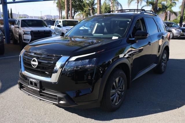 new 2025 Nissan Pathfinder car, priced at $33,669